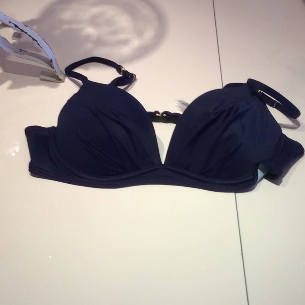 Victoria’s Secret Bikini Top